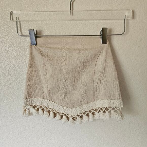 Sason Tasseled Casual Crop Top Large Tan - Picture 1 of 6